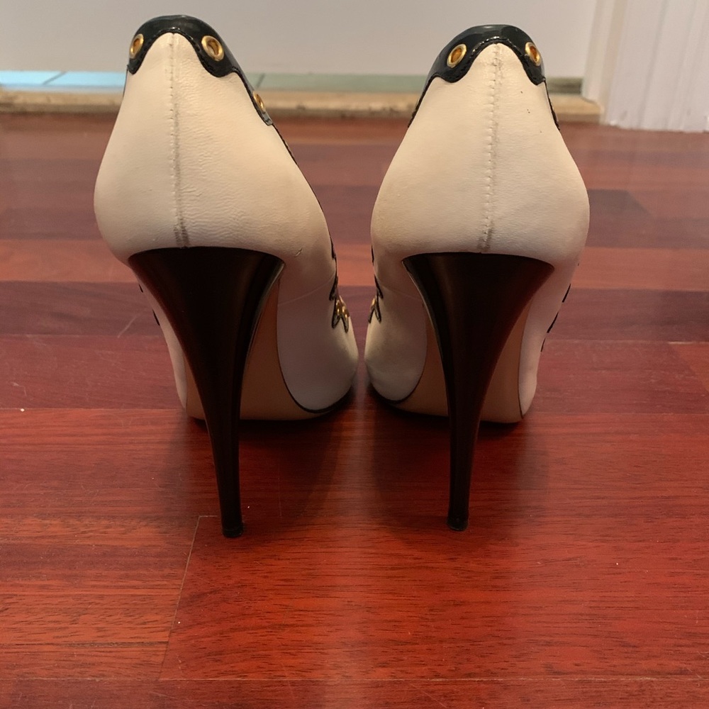 Versace Heels - Picture 2 of 8